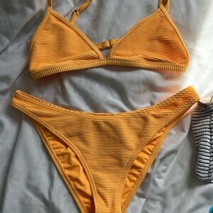 Billabong Bikini Set